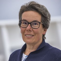 Monika Fritsch