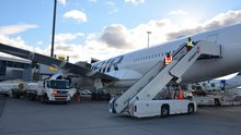 Flugzeug am Boden
