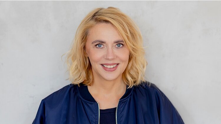 Porträt der Reisejournalistin, WDR-Reiseexpertin und Autorin Antje Zimmermann