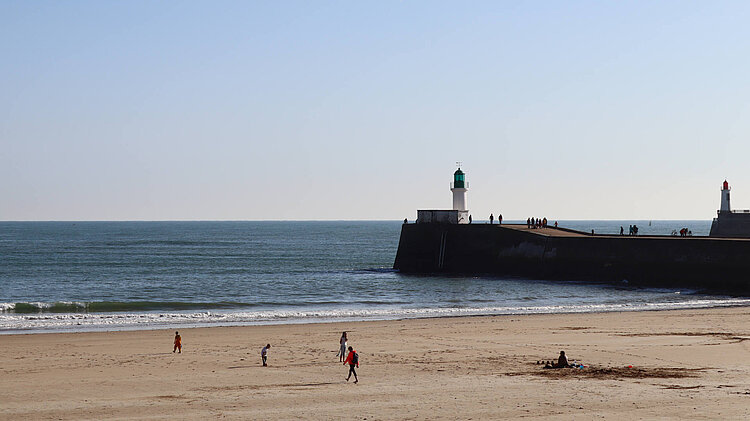 Leuchtturm am Hafeneingang von Les Sables d’Olonne