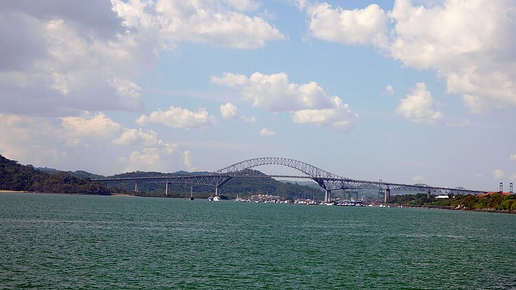 Puente de las Americas