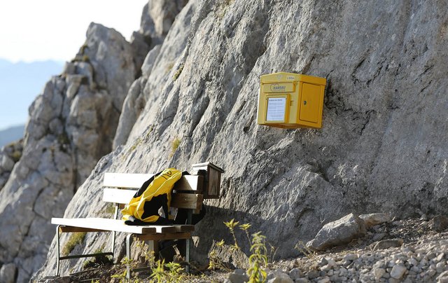Postkasten am Jungfrauensteig Postkasten am Jungfrauensteig