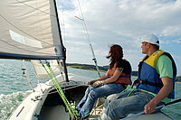 Neue Kurse am Forggensee: Segeln und Englisch lernen