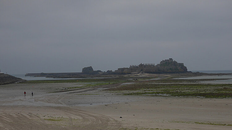 Blick auf Elizabeth Castle in St. Helier