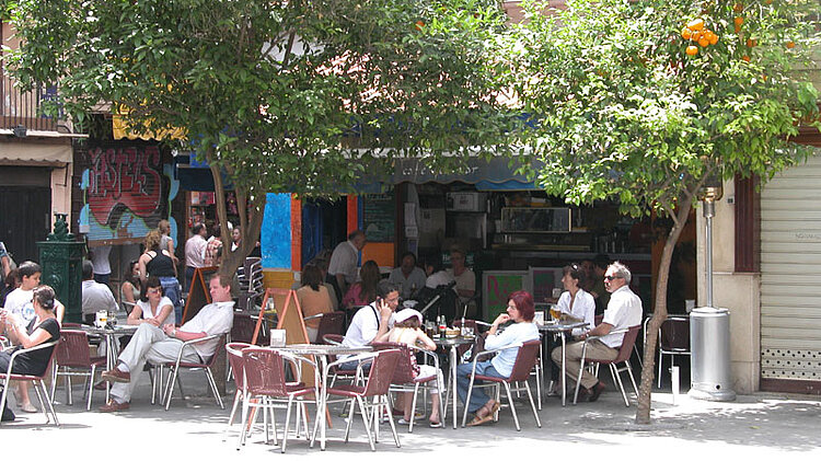 Straßencafé in Valencia